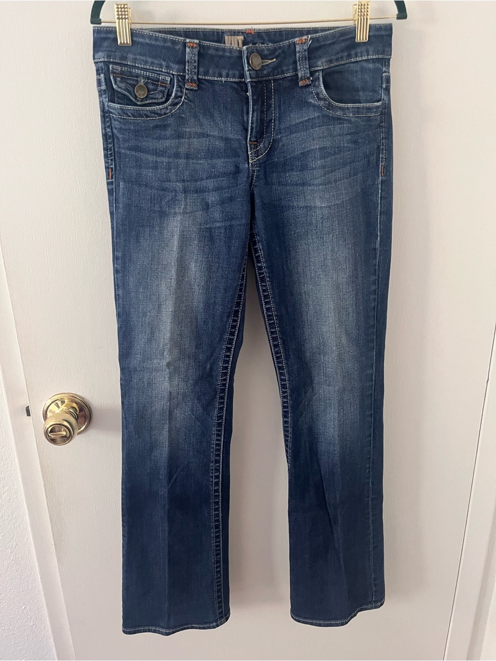 Kut from the Kloth Natalie High Rise Bootcut Jeans Embroidered Flap Pockets 6 - Picture 1 of 14